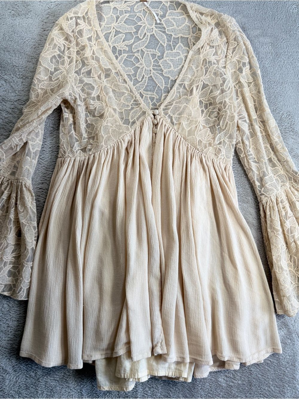 Free People With Love from India Boho Lace Bell-Sleeve Mini Dress in Cream S - Picture 4 of 6